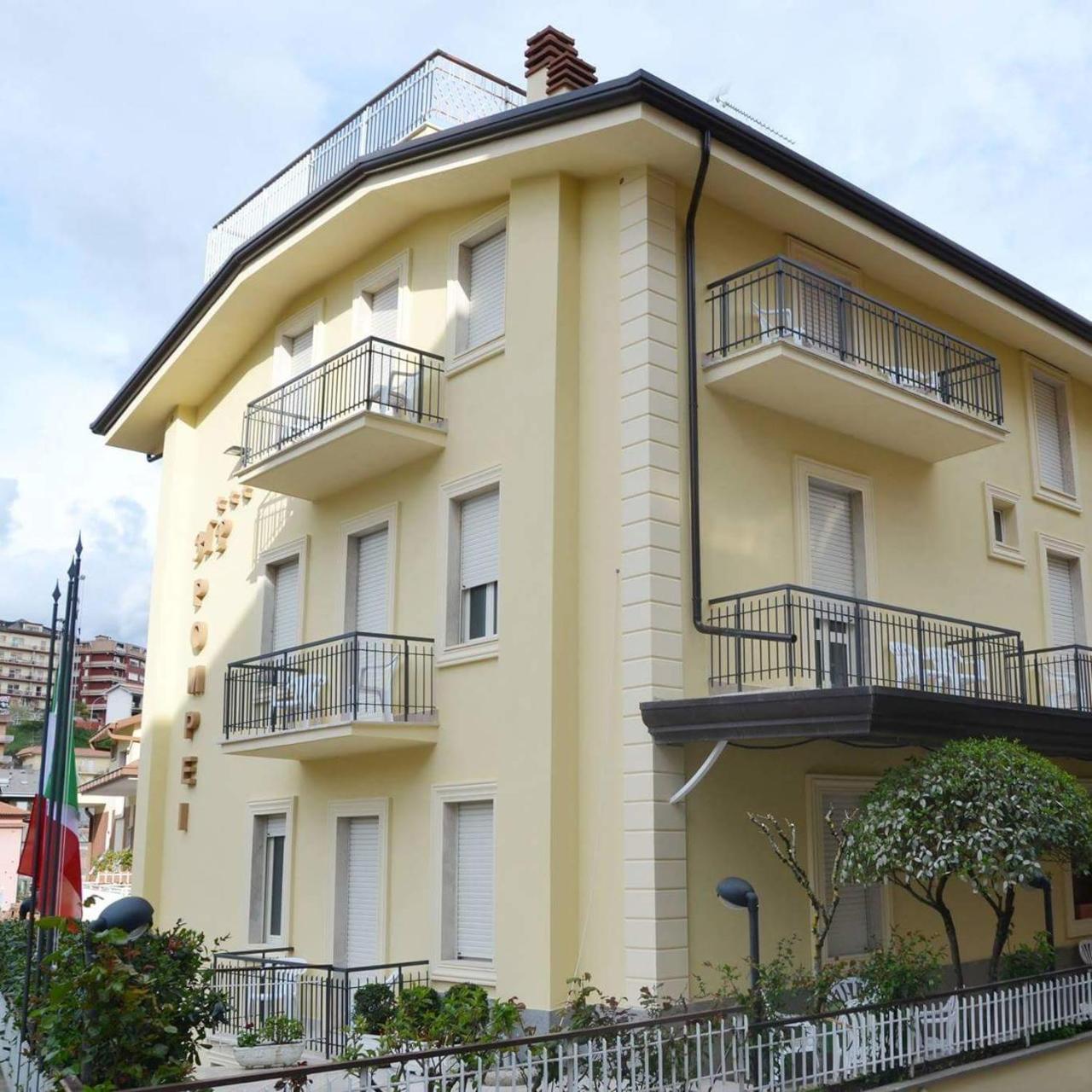 Hotel Pompei Fiuggi Extérieur photo