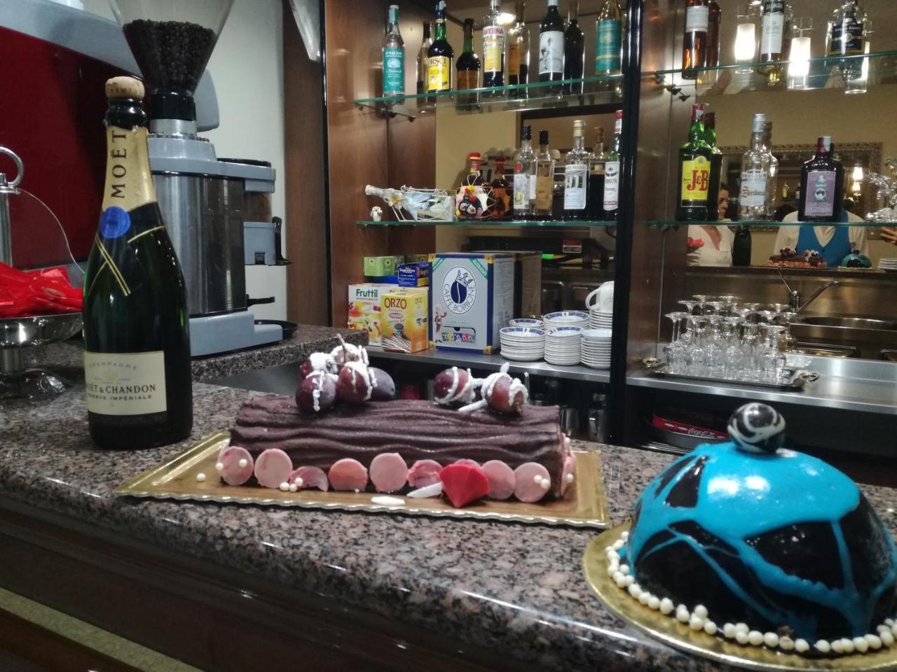 Hotel Pompei Fiuggi Extérieur photo