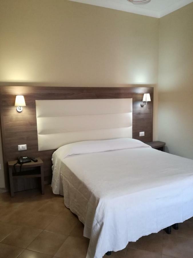 Hotel Pompei Fiuggi Extérieur photo